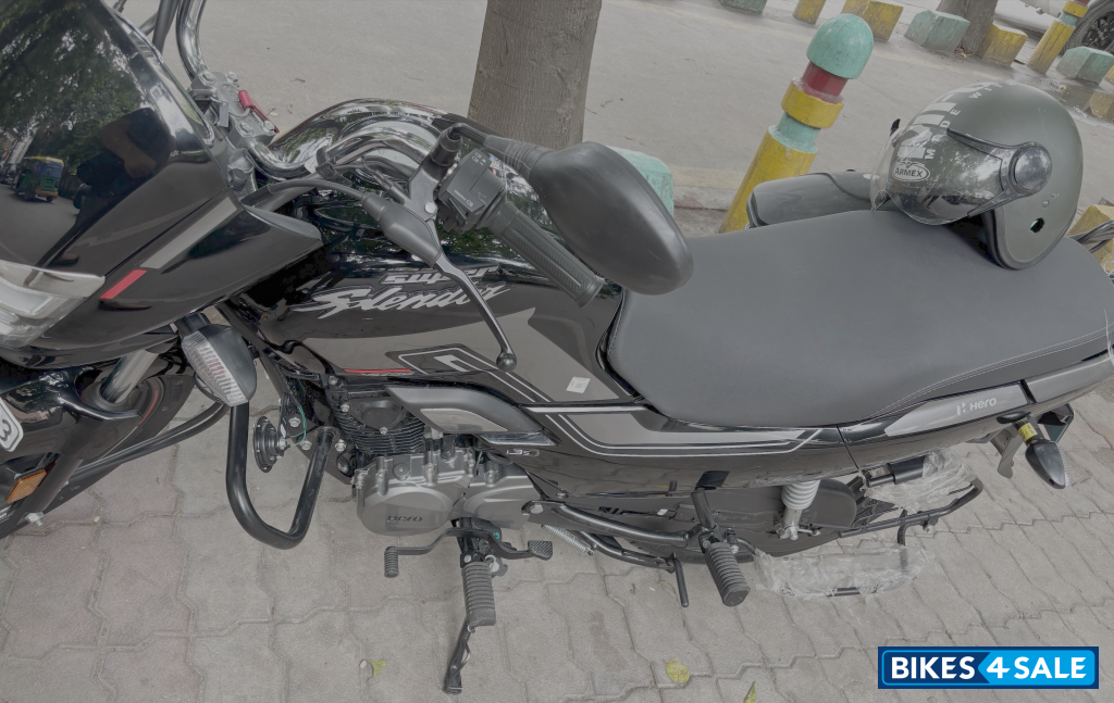 Black Hero Super Splendor XTEC Black Hero Super Splendor XTEC