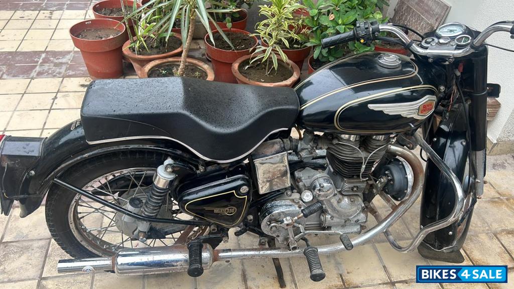 Royal Enfield Bullet 350