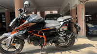 Black KTM Duke 390 2025