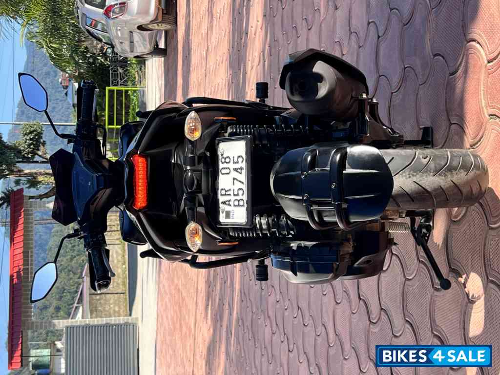 Metallic Black Yamaha Aerox 155