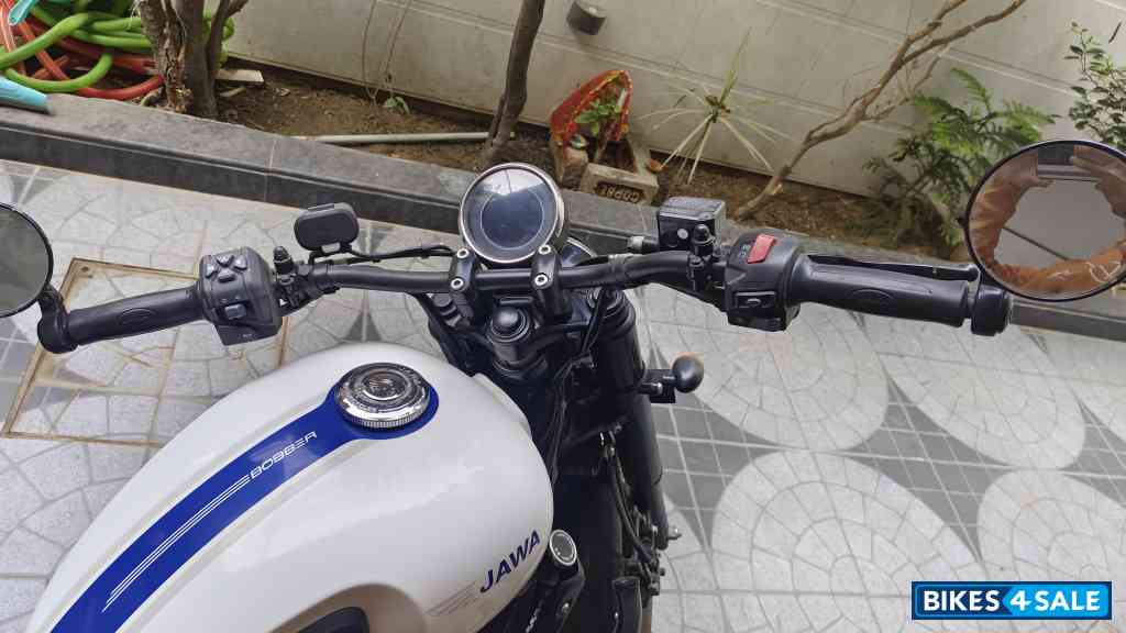 Jawa 42 Bobber Dual Channel ABS