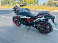 Limestone Metallic BMW G 310 R