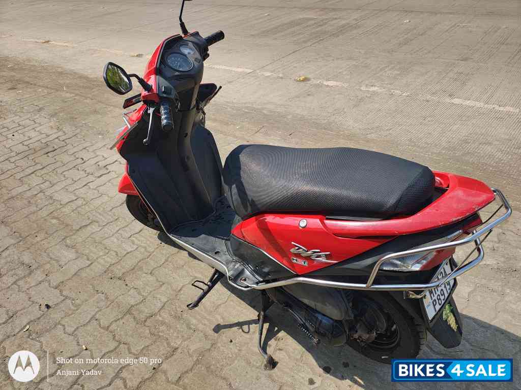 Red Honda Dio