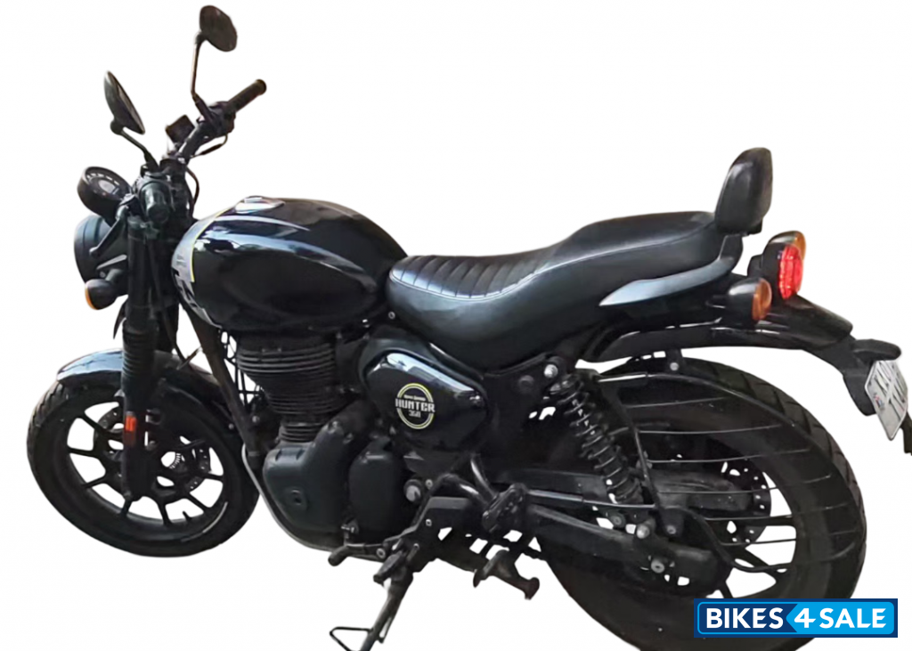 Rebel Black Royal Enfield Hunter 350 Metro Rebel Black Royal Enfield Hunter 350 Metro