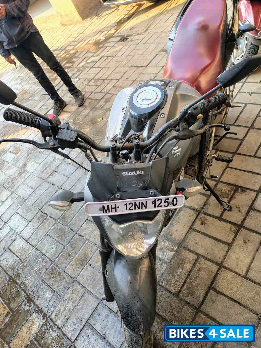 Grey Black Suzuki Gixxer SP