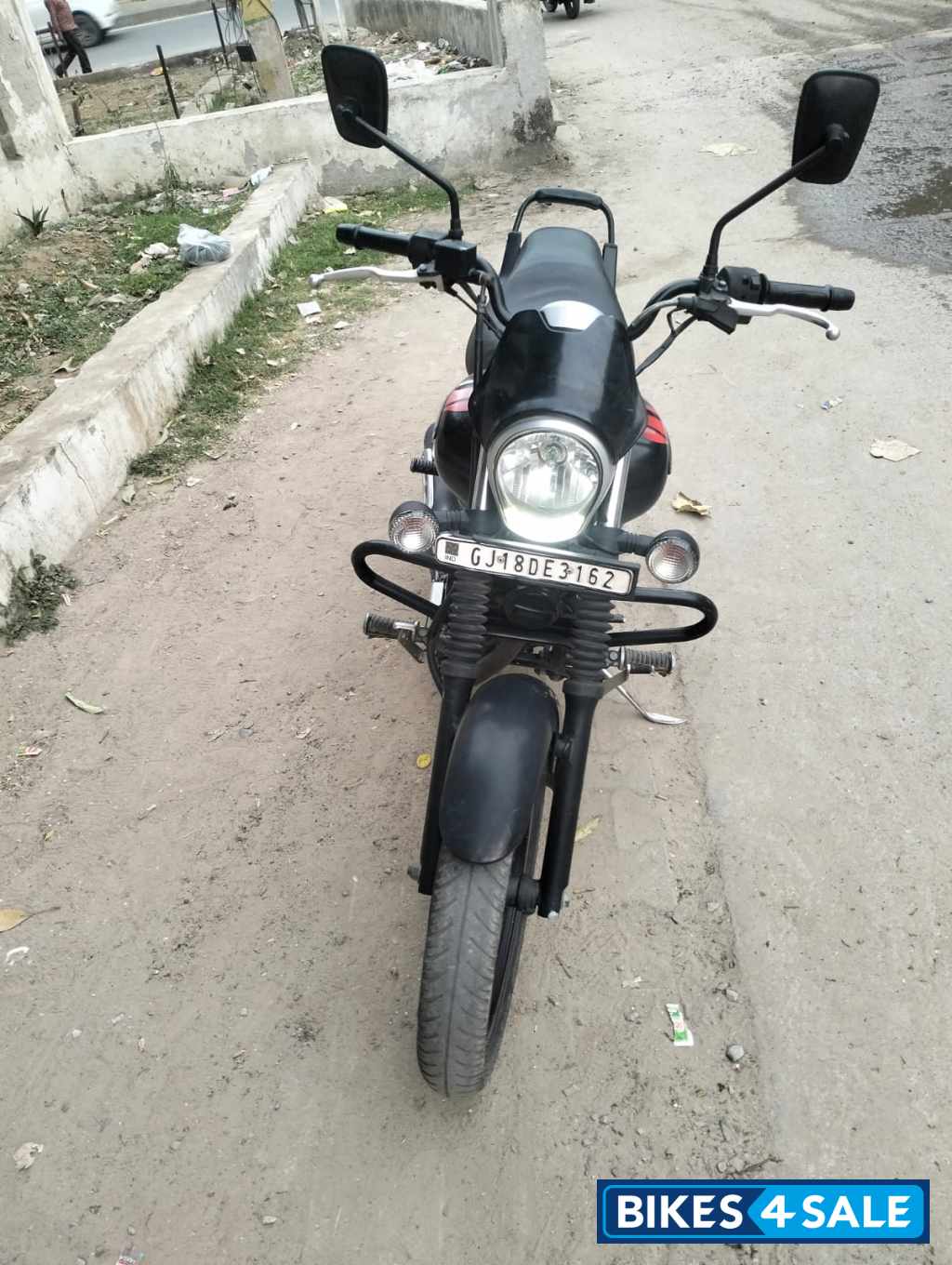 Bajaj Avenger Street 220