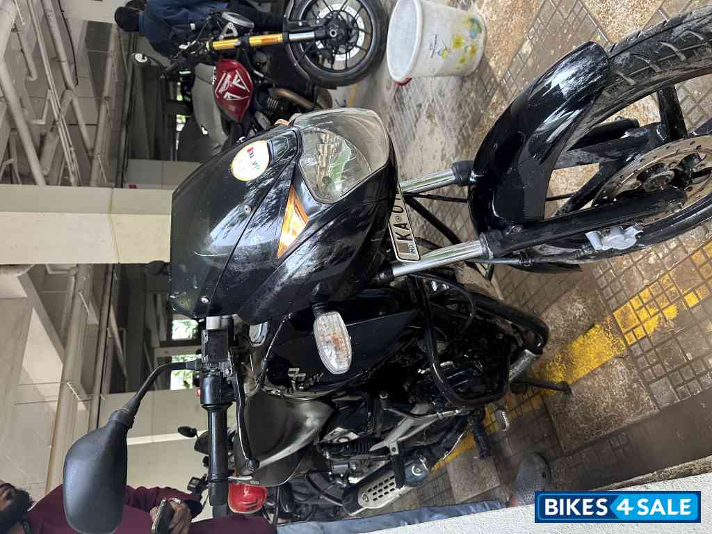 Black Bajaj Pulsar 150 DTSi Black Bajaj Pulsar 150 DTSi