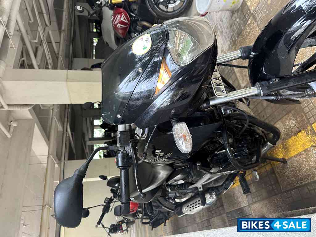 Black Bajaj Pulsar 150 DTSi Black Bajaj Pulsar 150 DTSi