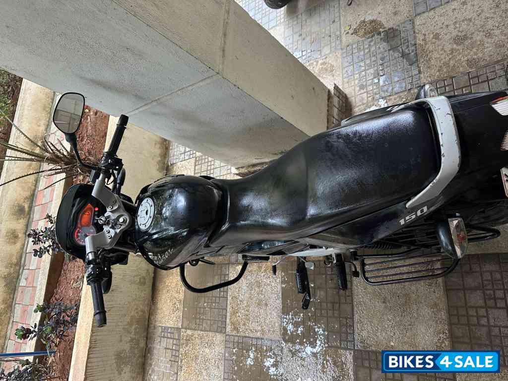 Black Bajaj Pulsar 150 DTSi Black Bajaj Pulsar 150 DTSi