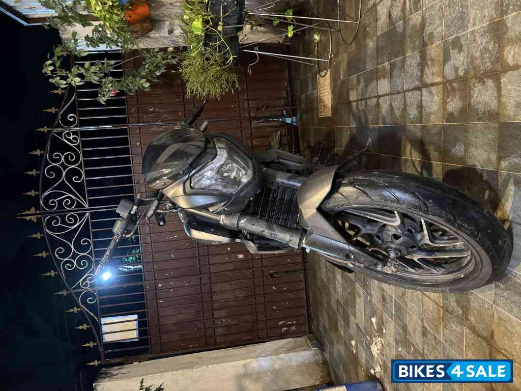 Bajaj Dominar 400 ABS BS6