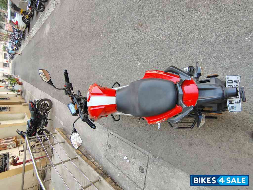Red TVS Apache RTR 160 4V