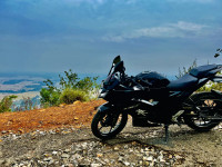 Black Suzuki Gixxer SF BS6