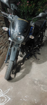 Black Bajaj Pulsar 125