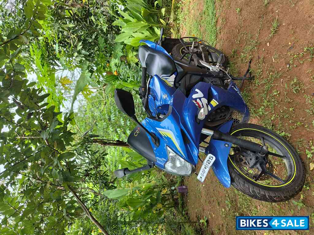 Suzuki Gixxer SF