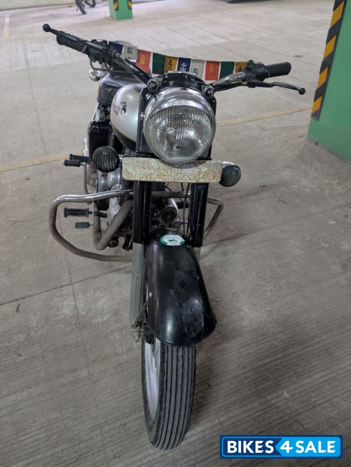 Black & Silver Royal Enfield Bullet 350