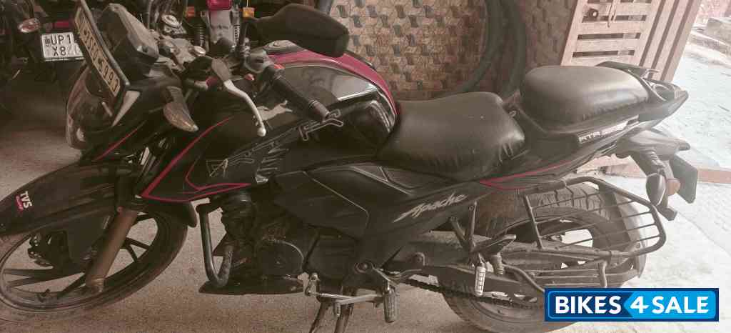 Red And Black TVS Apache RTR 200 4V 2020 Red And Black TVS Apache RTR 200 4V 2020