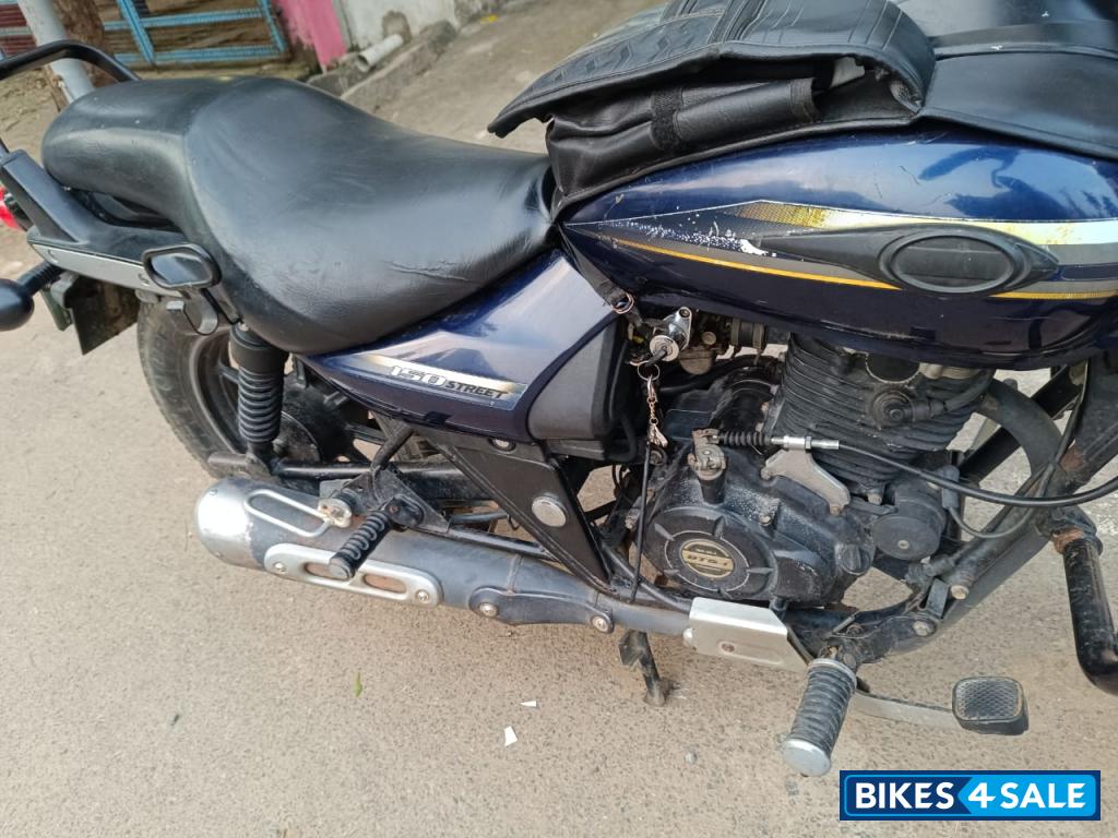 Dark Blue Bajaj Avenger Street 150