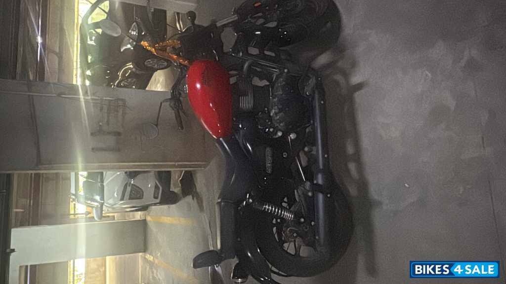 Royal Enfield Meteor 350 Fireball