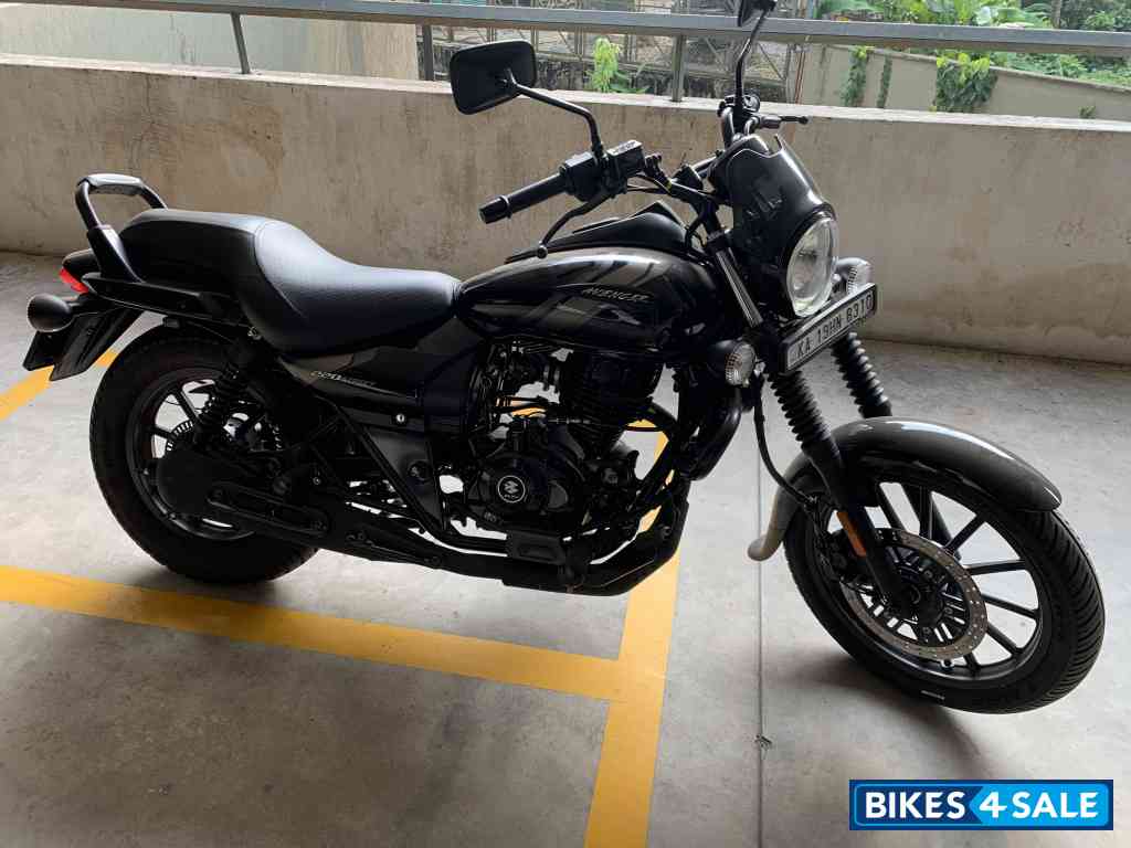Bajaj Avenger Street 220 BS6