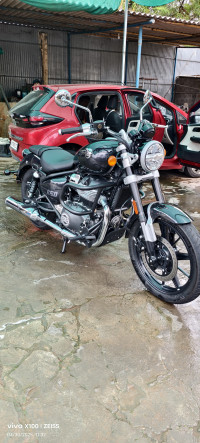 Royal Enfield Super Meteor 650