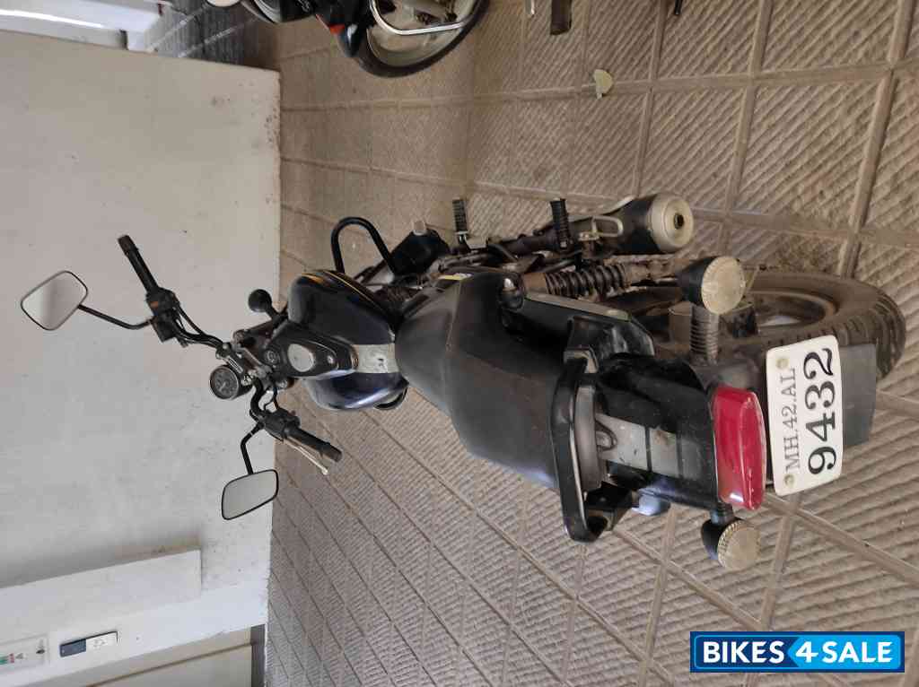 Dark Blue Bajaj Avenger Street 150