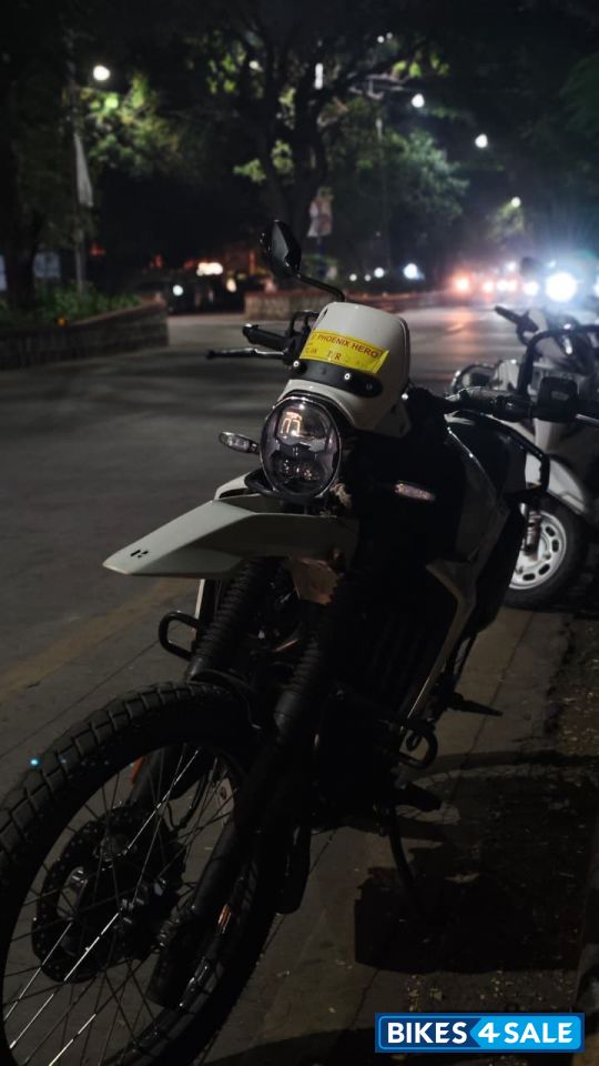 Glacier White Hero XPulse 210