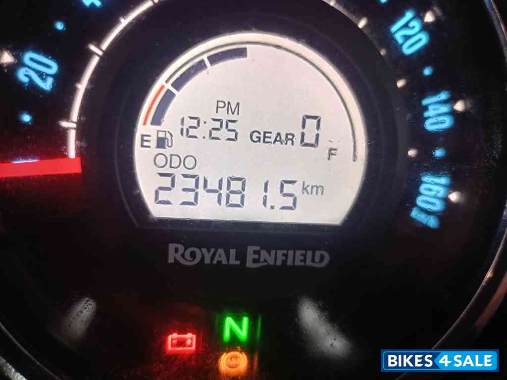 Red Royal Enfield Meteor 350 Supernova