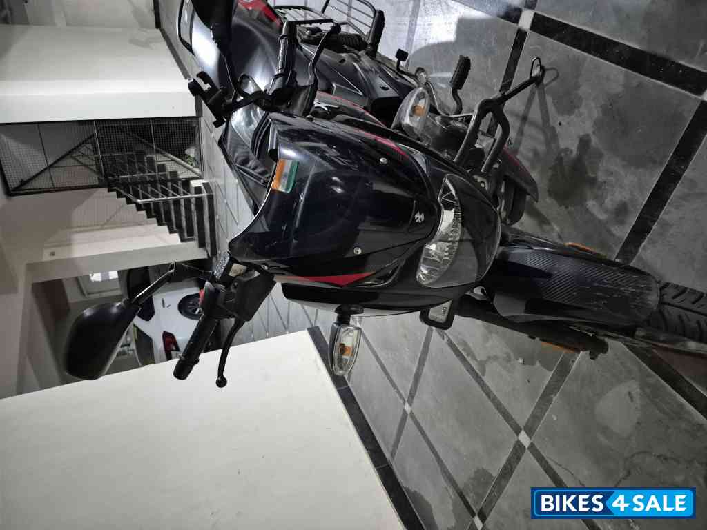 Bajaj Pulsar 125 Carbon Fibre Disc Single Seat Bajaj Pulsar 125 Carbon Fibre Disc Single Seat