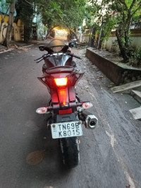 Black Yamaha YZF R15 V3