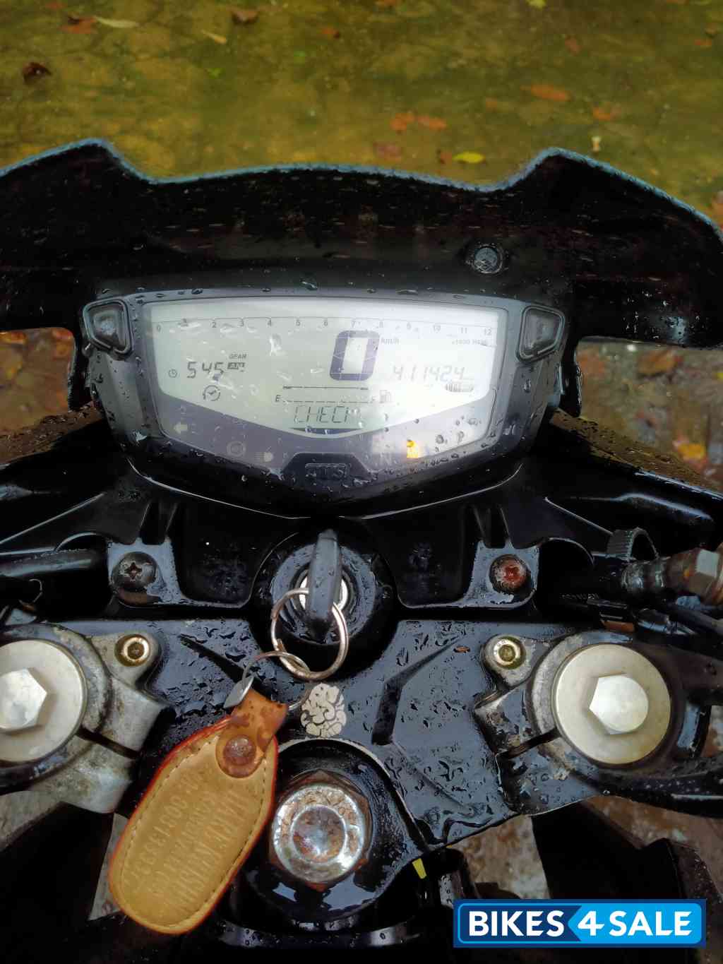 Black TVS Apache RTR 200 4V