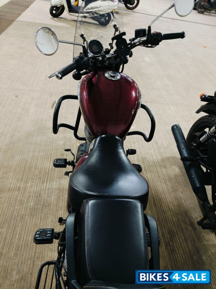 Royal Enfield Meteor 350 Stellar