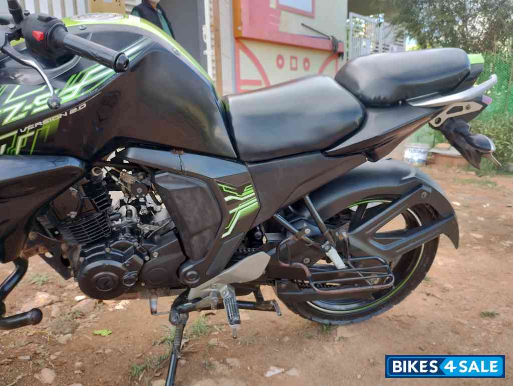 Black & Green Yamaha FZ-S FI V2