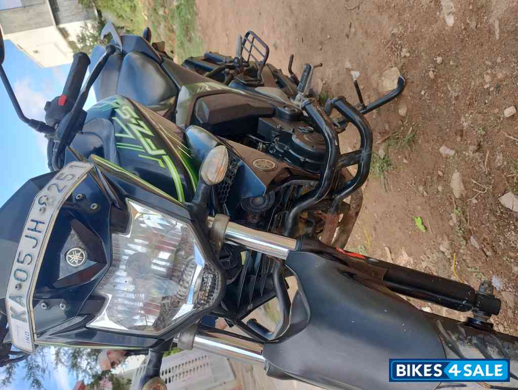 Black & Green Yamaha FZ-S FI V2