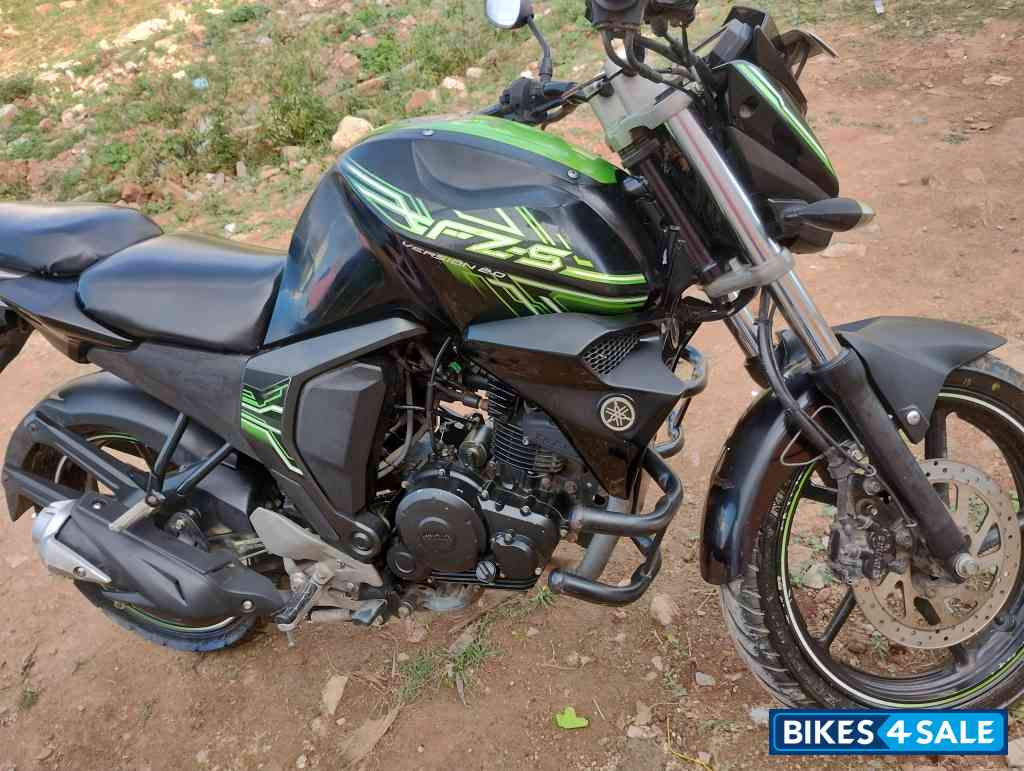 Black & Green Yamaha FZ-S FI V2