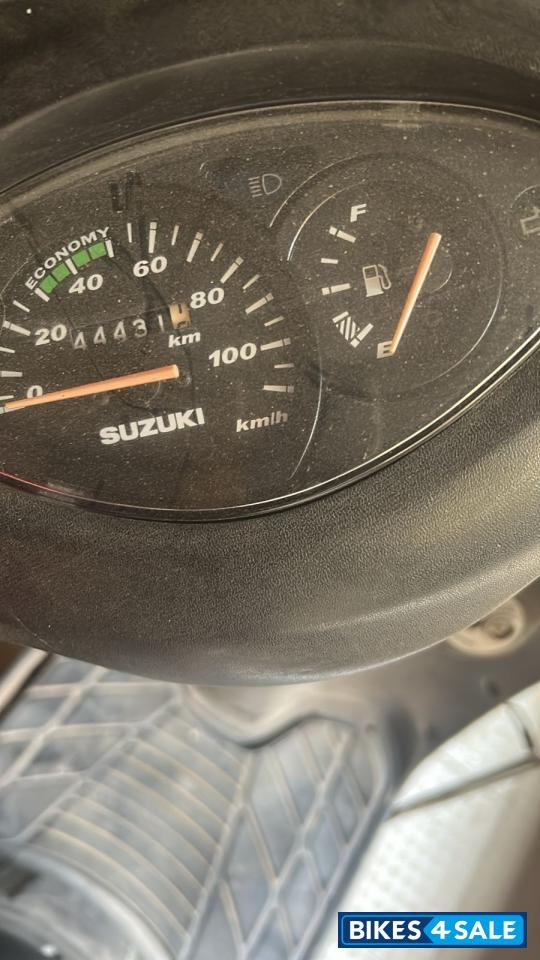 Red Suzuki Access 125