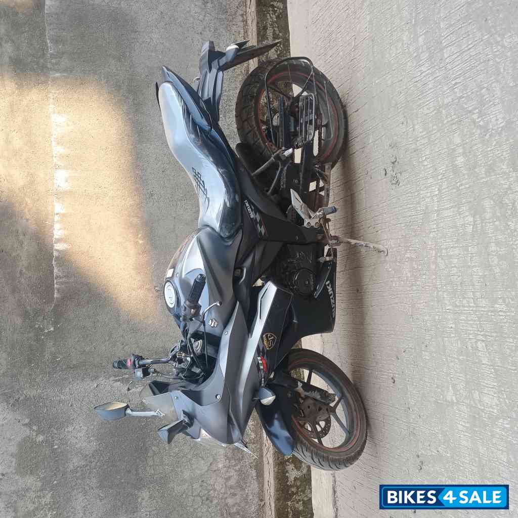 Gray Suzuki Gixxer SF