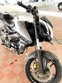 Bajaj Pulsar 200 NS ABS NS 200
