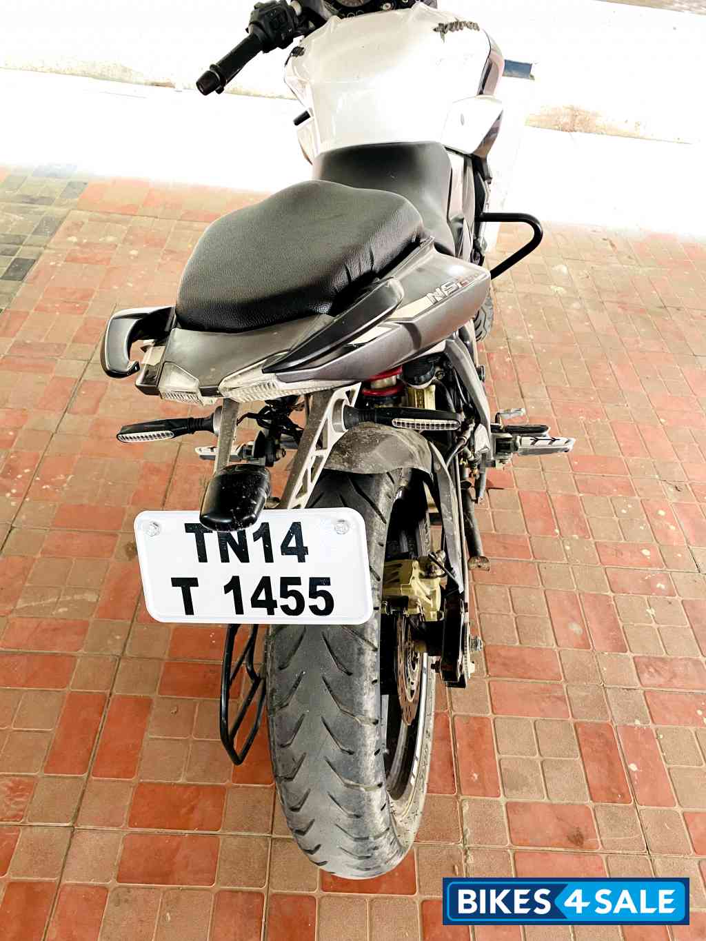 Bajaj Pulsar 200 NS ABS NS 200