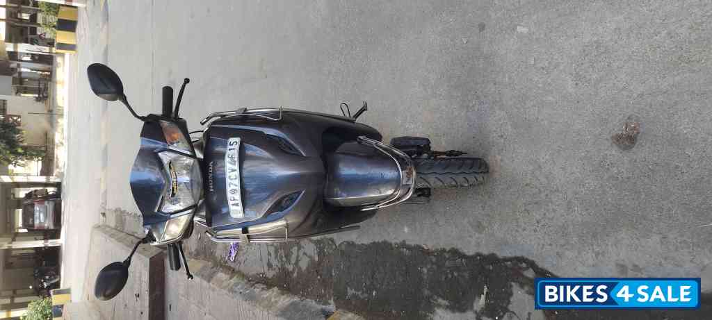 Grey Honda Activa 3G
