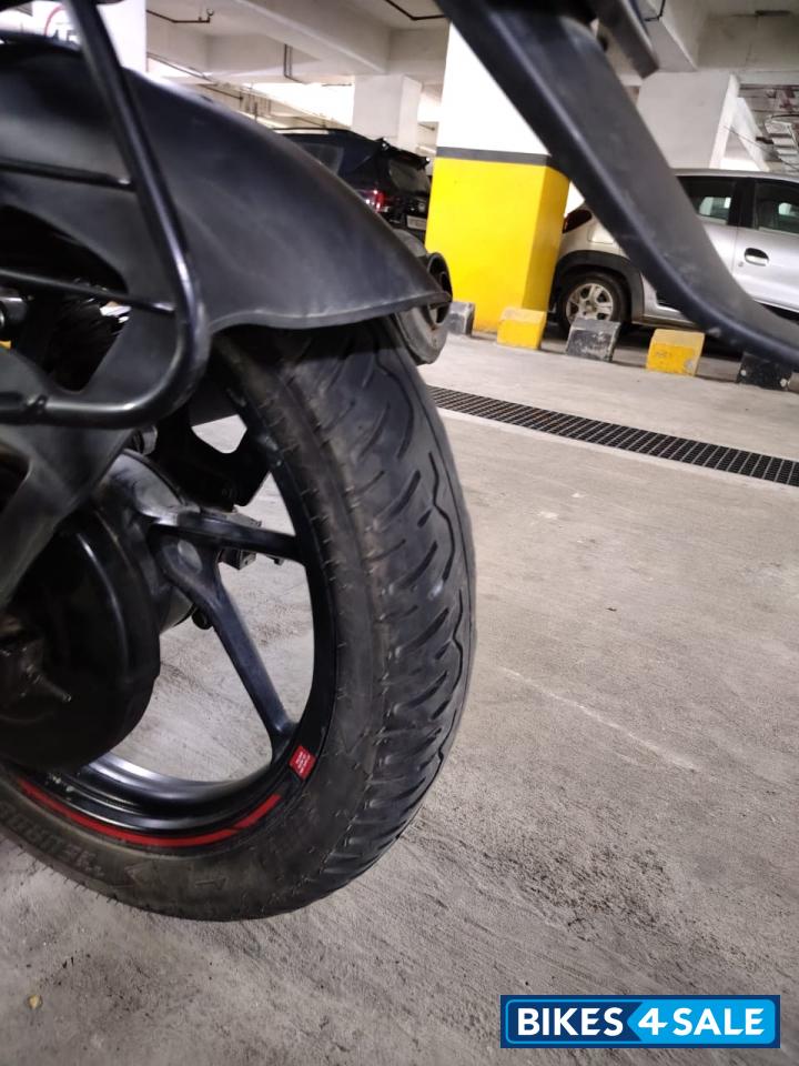 Ebony Black Solar Red Bajaj Pulsar 125 Neon Disc Single Seat Ebony Black Solar Red Bajaj Pulsar 125 Neon Disc Single Seat