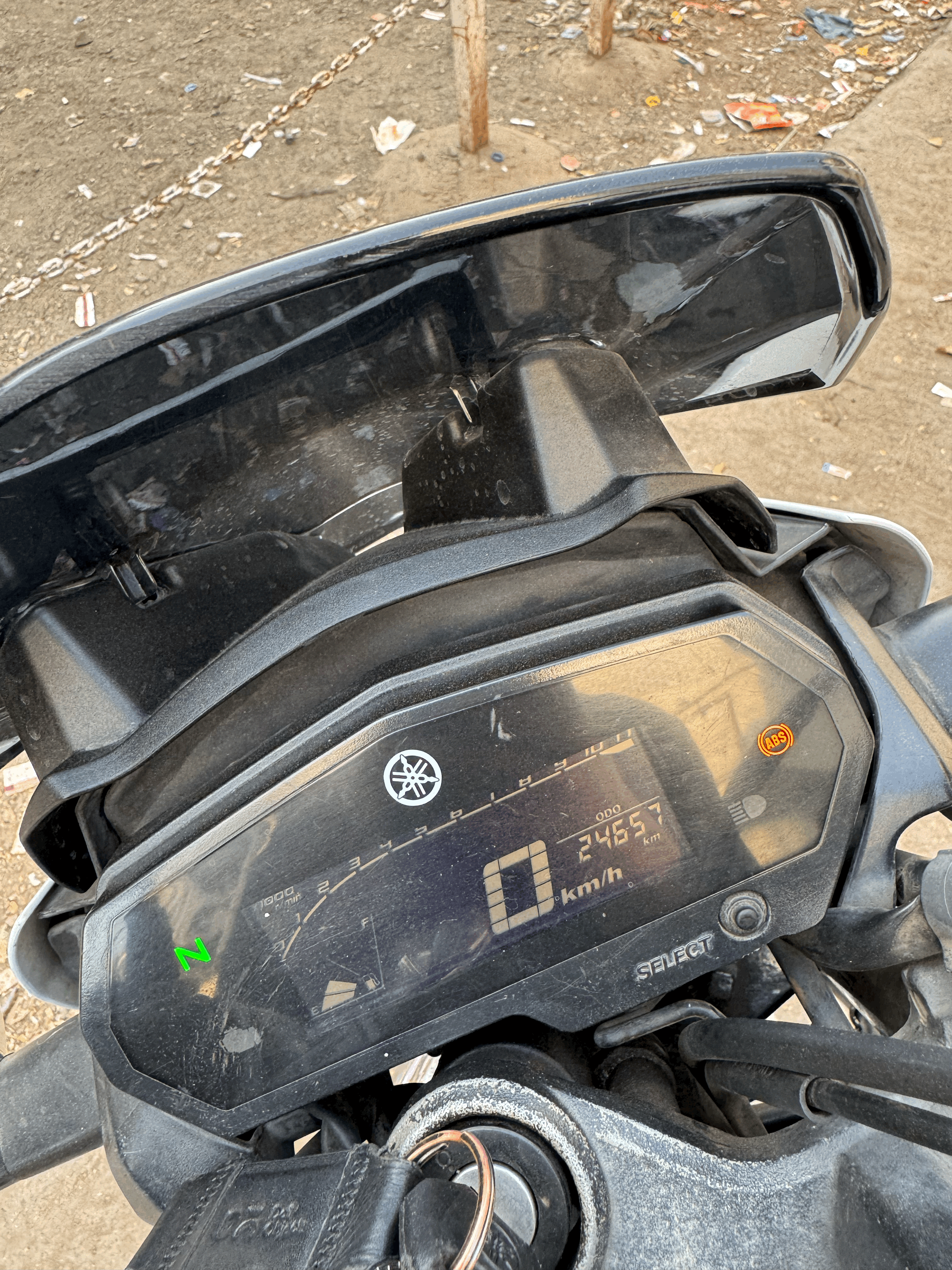 White Yamaha FZS 25 BS6 White Yamaha FZS 25 BS6