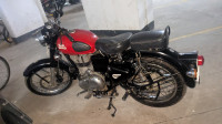 Royal Enfield Classic 350 Redditch Red
