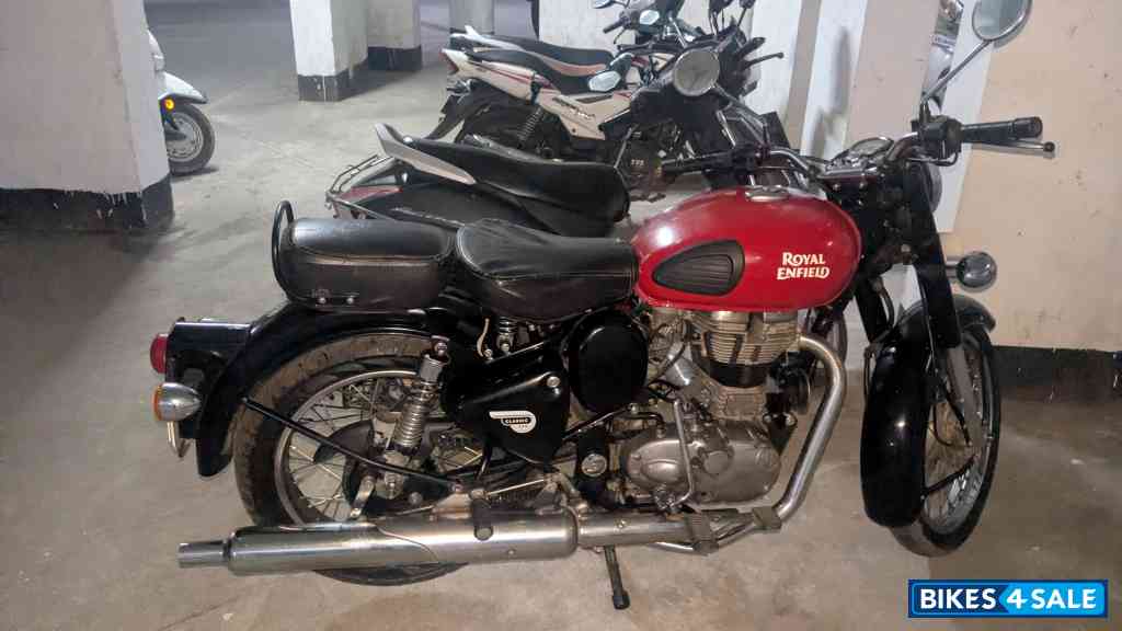 Royal Enfield Classic 350 Redditch Red Royal Enfield Classic 350 Redditch Red