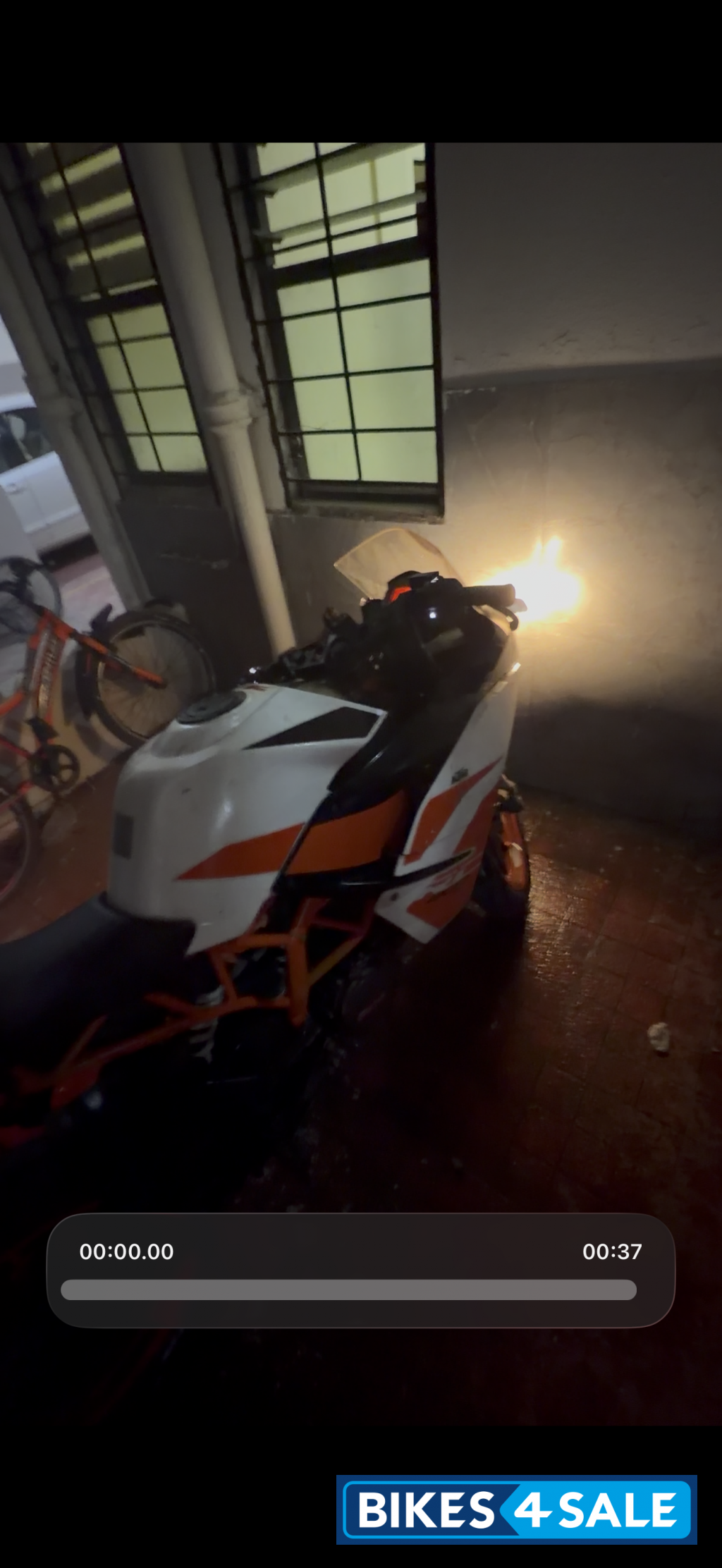 White Orange Black KTM RC 200 White Orange Black KTM RC 200