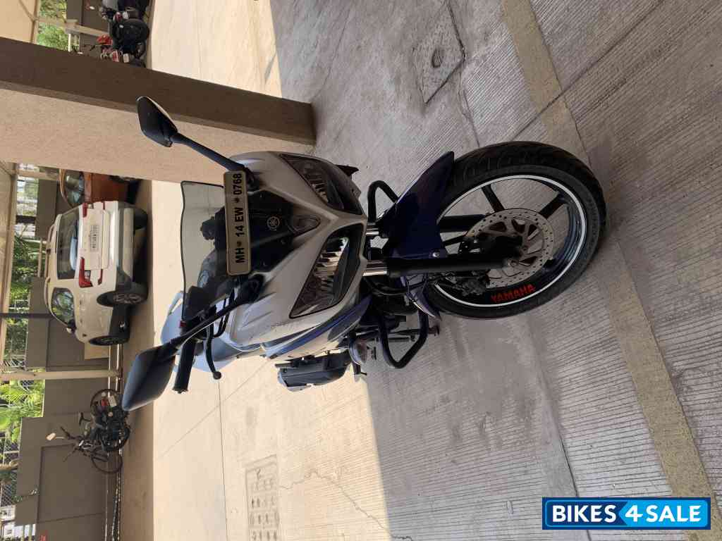 Blue Yamaha Fazer FI V2 Blue Yamaha Fazer FI V2