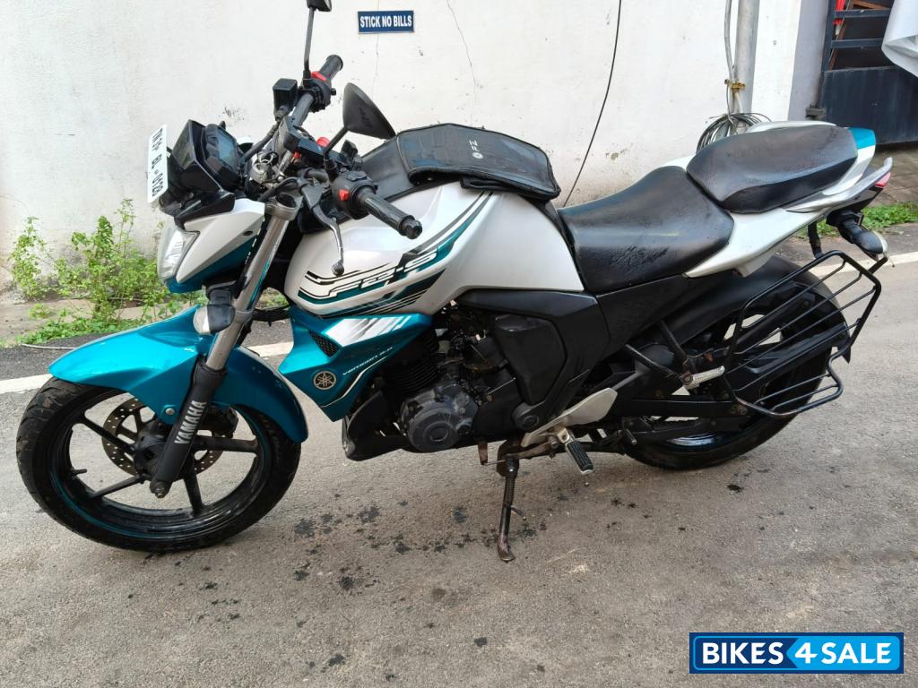 Yamaha FZ FI V2 Yamaha FZ FI V2