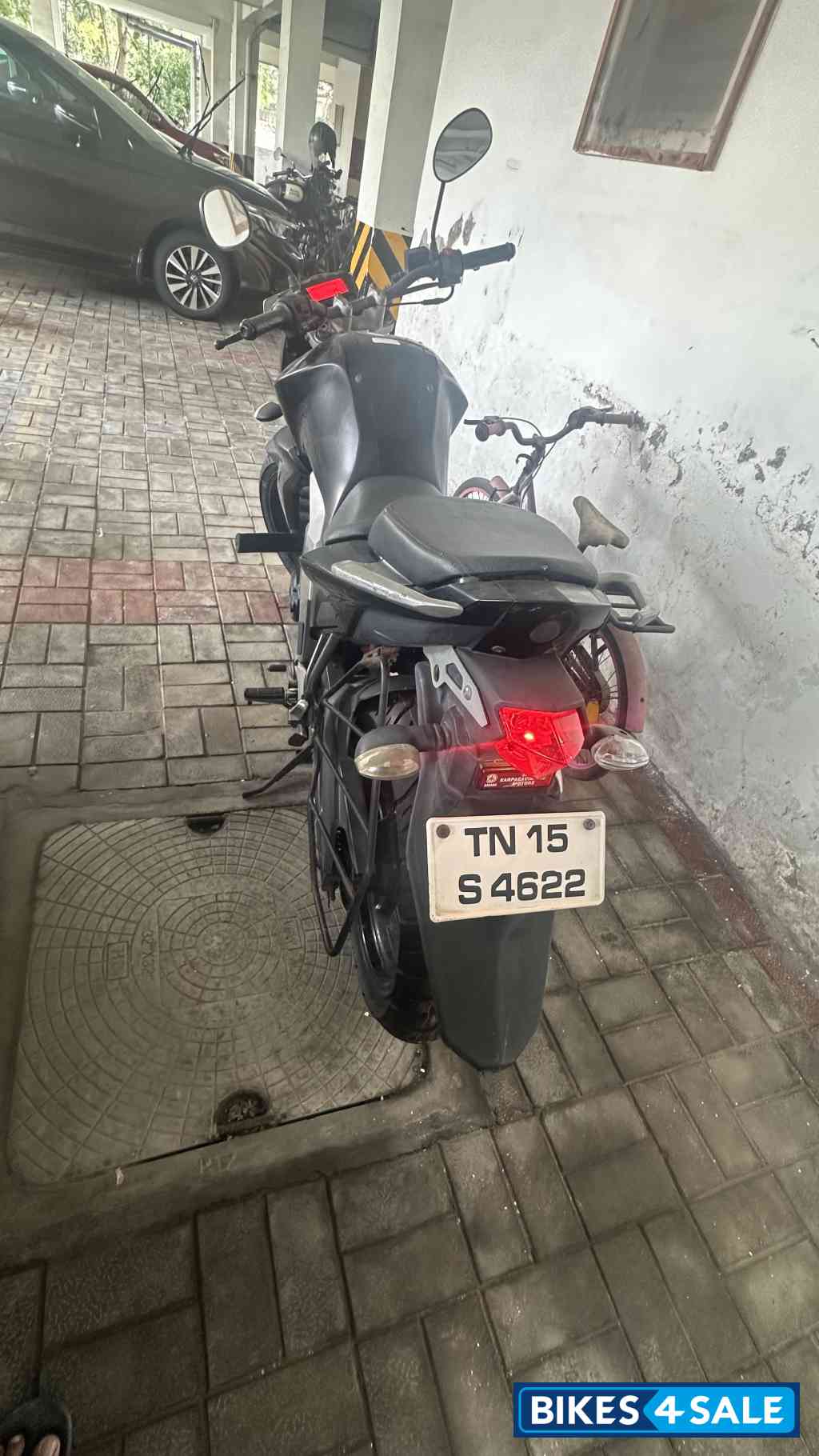 Black Yamaha FZ-S FI V2 Black Yamaha FZ-S FI V2