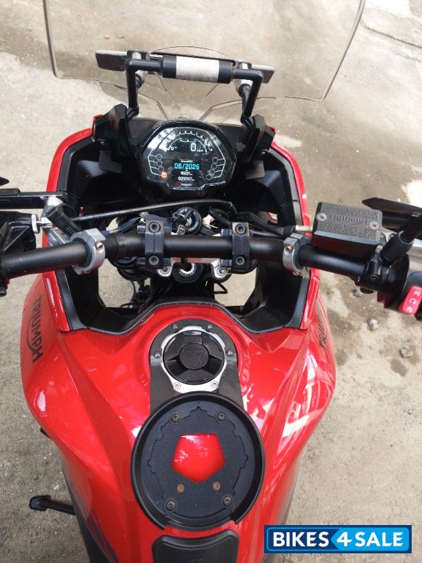 Red Triumph Tiger Sport 660