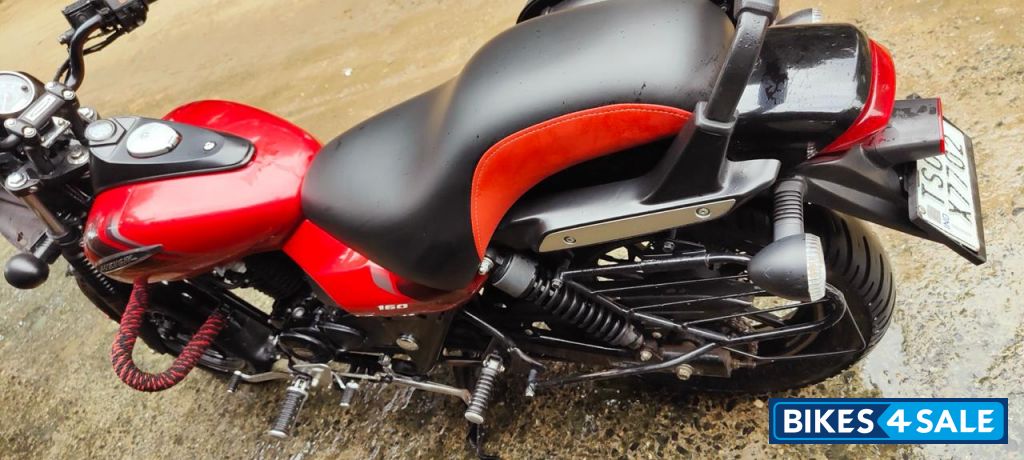 Bajaj Avenger Street 160
