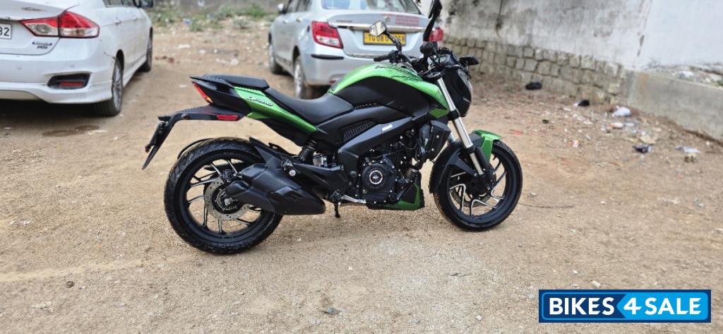 Green Bajaj 2021 Dominar 400